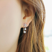 Email Korea ladies diamond Princess white rose flower Stud Earrings cute wild temperament Lady tides