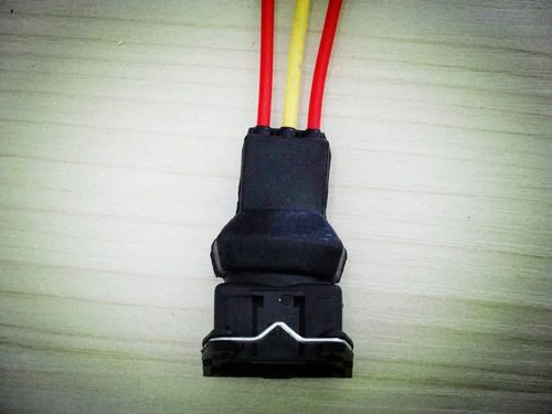 通用型传感器 里程表传感器感应器插座温控开关 汽车线束3孔插头