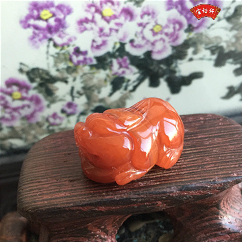 天然川料南红玛瑙貔貅吊坠雕件 水红瑞兽挂件雕刻项坠