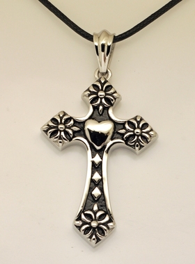 十字架钛钢欧美款不掉色吊坠项链
