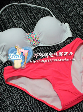 沙滩风V*S性感白色钢托胸垫超聚拢bi*ki*ni西瓜红底裤比基尼泳衣