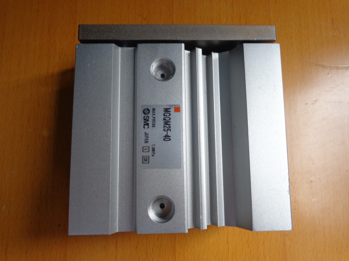 全新原装SMC MGQM32-100 MGQM32-125 MGQM32-150导杆三杆气缸