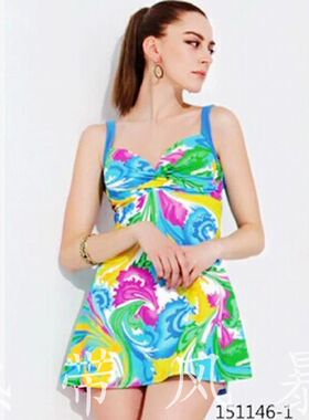 正品号手大码胸聚拢钢托游泳衣女显瘦遮肚连体裙式平角151146绿彩