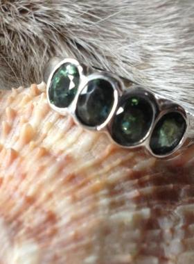 泰国镶嵌纯银宝石全新戒指