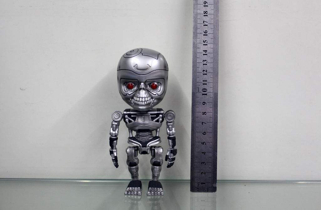 t-800机器人q版  兵人人偶骨架 现货 车载摆件桌面 关节可动 收藏
