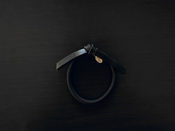 硬朗简约日本新款Reefur梨花爆裂纹纯牛皮打结蝴蝶结发圈皮筋发绳,饰品/流行首饰/时尚饰品新,发饰,淘宝优惠券,粉丝福利购,淘宝优惠卷