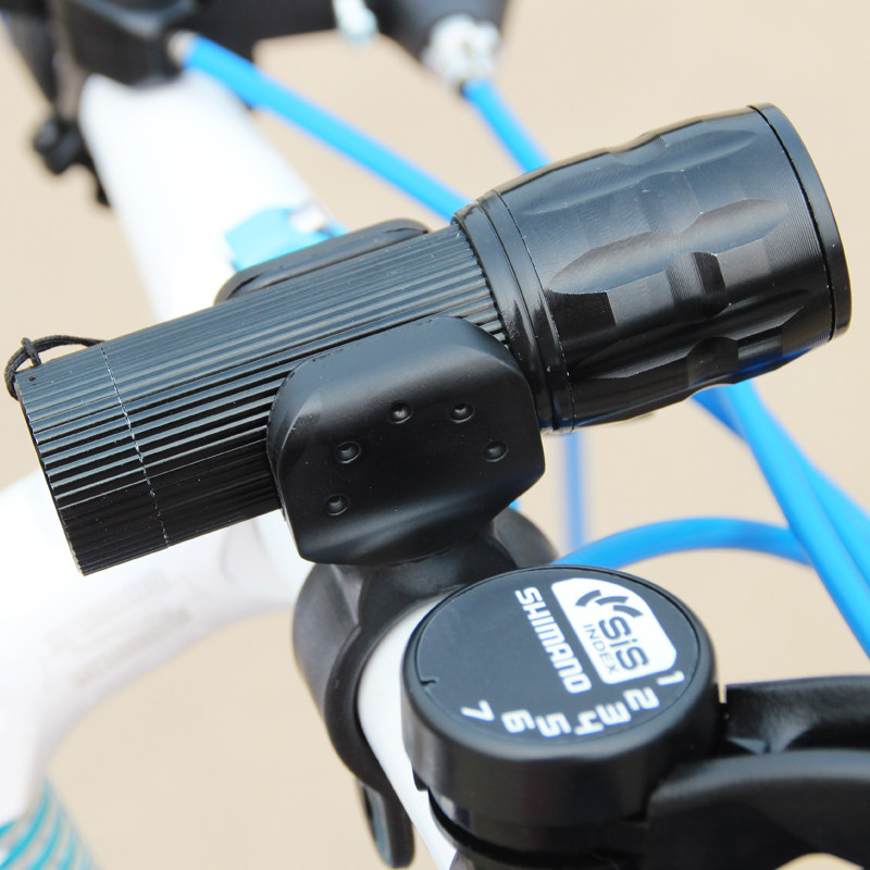 Lumière vélo - phare - Ref 2398031 Image 1