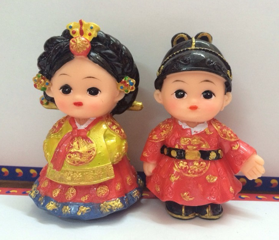 韩国民俗韩服娃娃家居装饰桌面摆件小摆件韩式料理店烧烤娃娃