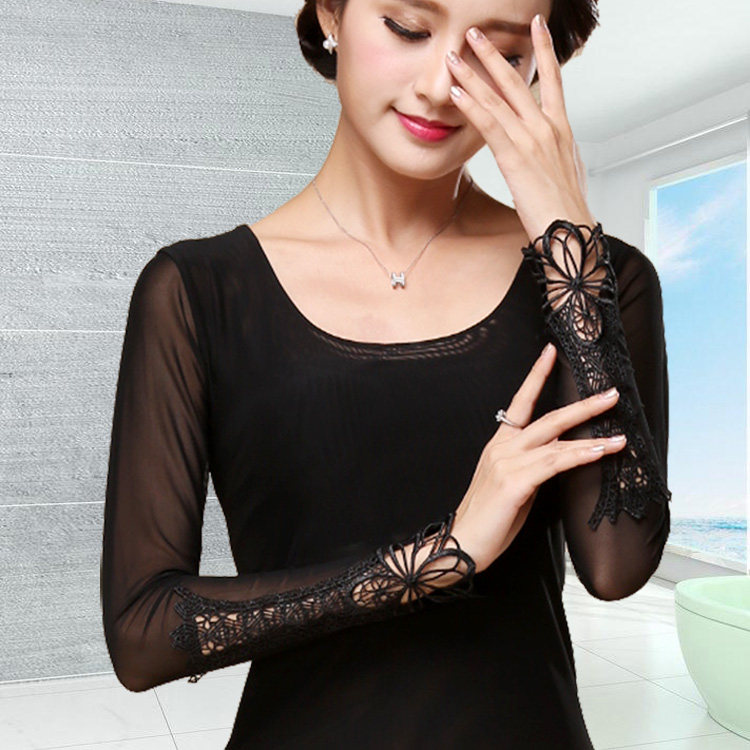 碧霞彩雲2017春秋新款薄款蕾絲網紗圓領打底衫長袖t恤女修身上衣在類目 女裝/女士精品, 蕾絲衫/雪紡衫中 - 來自Buy2taobao.com提供專業的淘寶代購服務