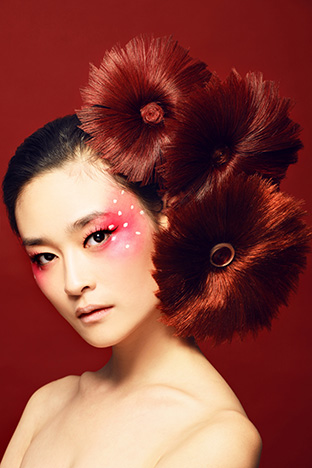 美女模特海报酒吧发型装饰画