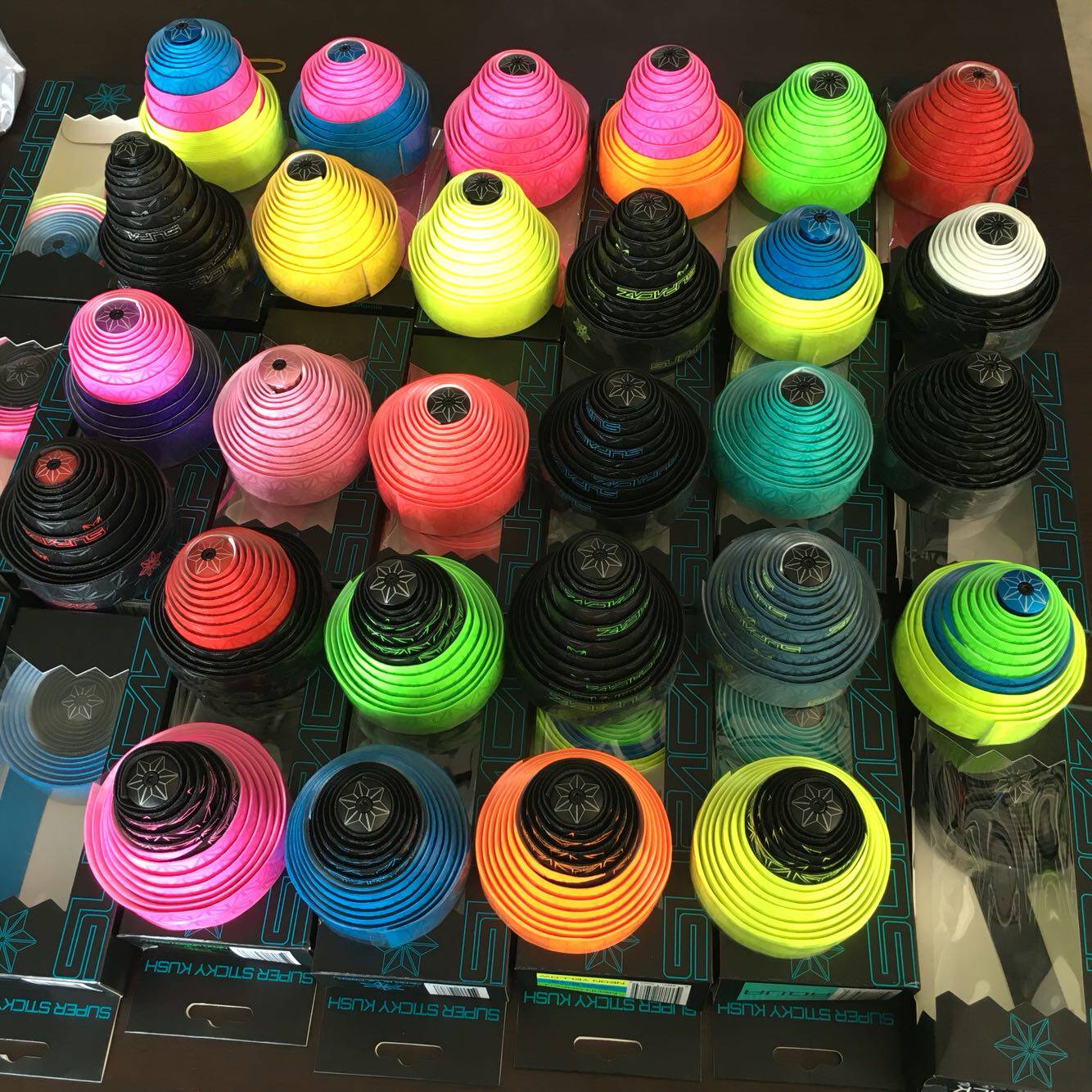 Poignées de vélo - Ref 2349439 Image 1