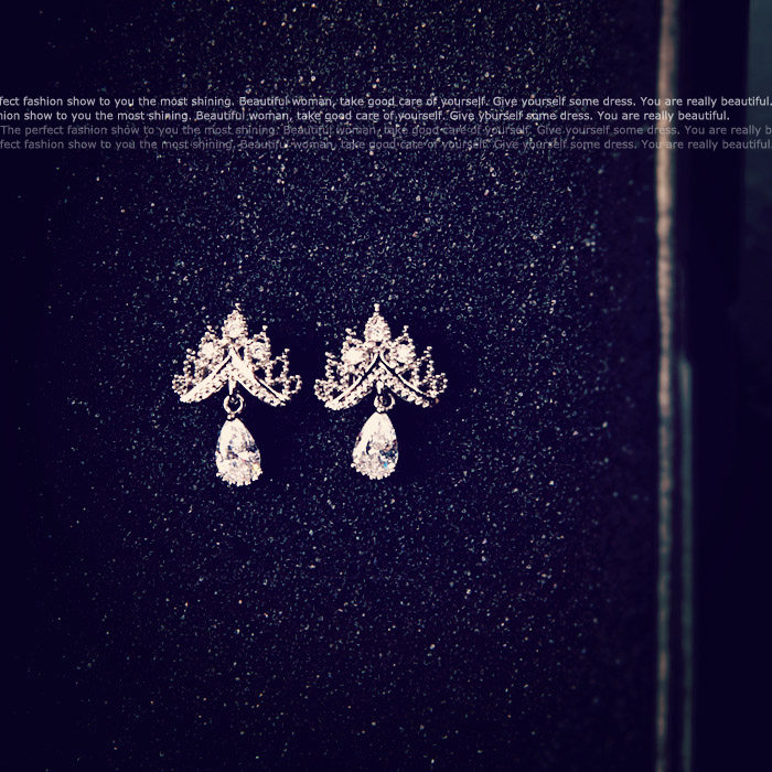 韩国 水滴锆石梨花水晶皇冠耳钉迷你简约韩版925纯银耳针耳环饰品,饰品/流行首饰/时尚饰品新,耳钉,淘宝优惠券,粉丝福利购,淘宝优惠卷