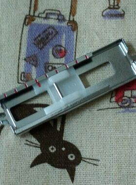 缝纫机配件压脚锁扣眼压脚纽扣孔压脚98-694882-00适用于百福机器