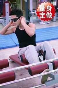 韩版男士黑色圆领无袖衣纯色背心修身时尚内搭衫运动健身吸汗背心