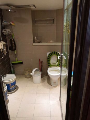 彩虹城四区6号楼319室