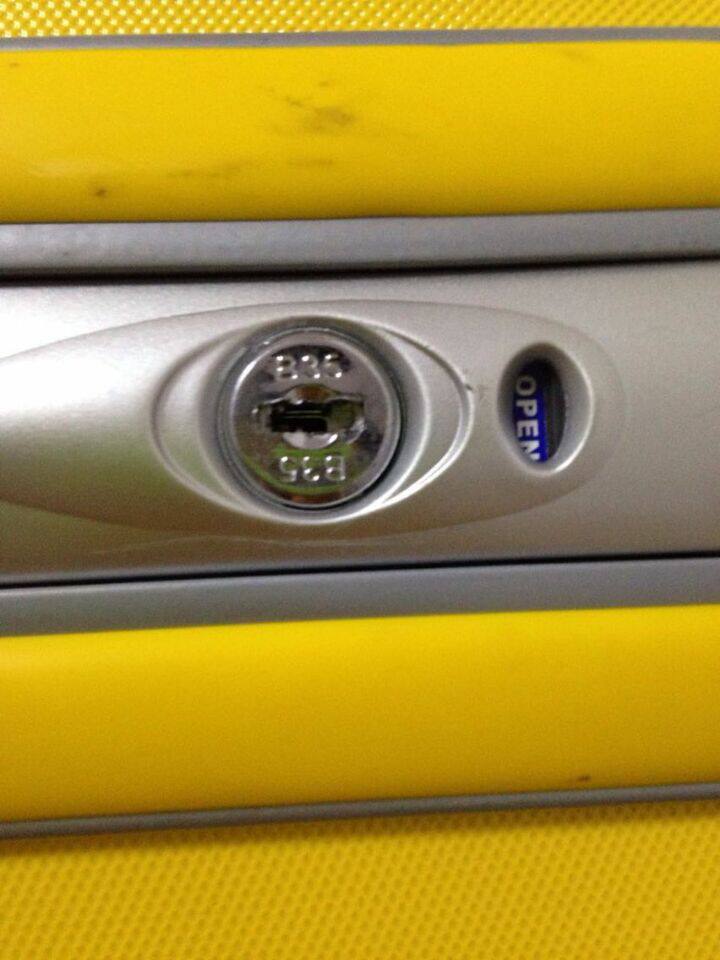 B35行李箱搭扣锁配件维修皮箱修锁TSA002海关边锁旅行包配件特价在类目 箱包皮具/热销女包/男包, 箱包相关配件中 - 来自Buy2taobao.com提供专业的淘宝代购服务