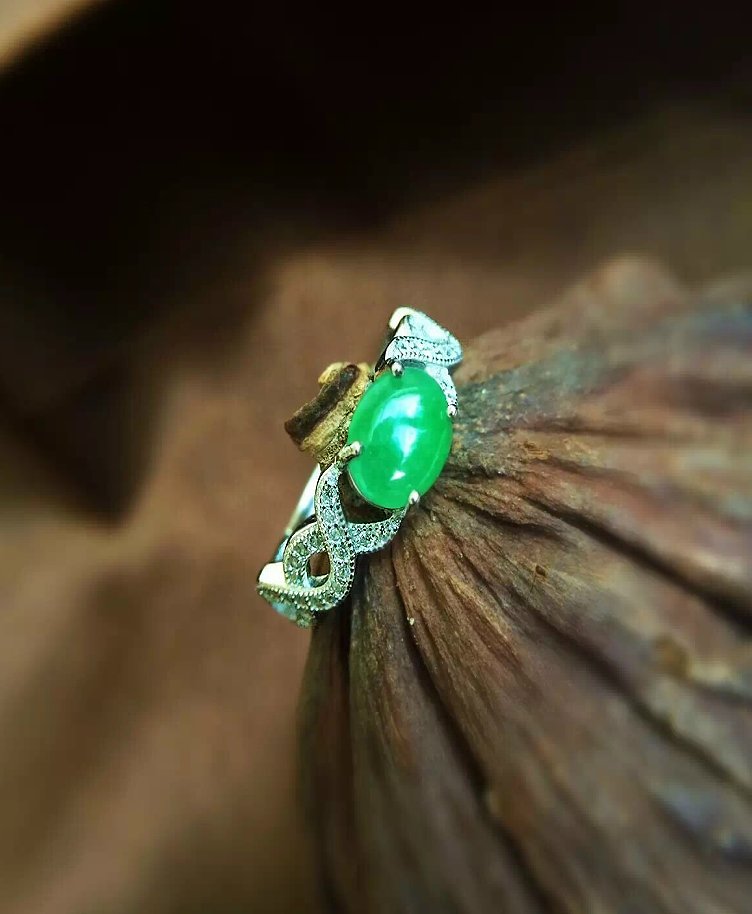 缅甸直销翡翠A货戒指指环 冰种正阳绿  无纹裂 925纯银溶金戒托本店独有不易变色不过敏 南非真钻微镶  特价