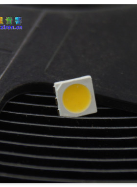 5050贴片黄光LED 5X5黄色 发光管背光源专用 1元10个