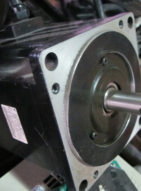 二手 安川伺服电机 SGMP-15AWYR12 专业销售维修一体化