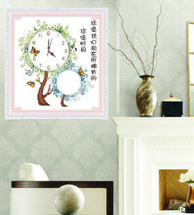 新款纯人工手绣十字绣成品钟表珍惜拥有客厅房间用可加字或照片