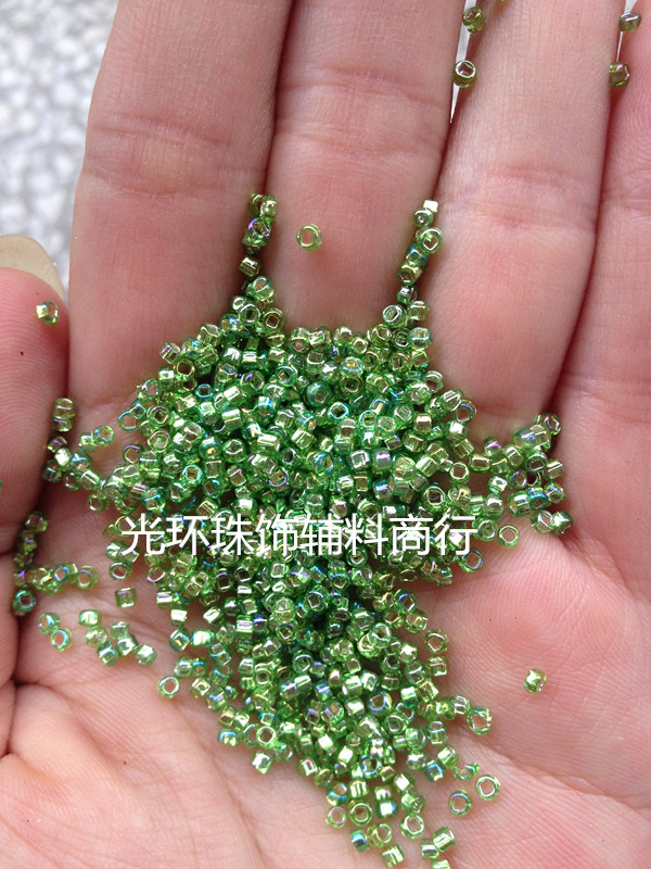 DIY方孔米珠 2mm3mm3.6mm银心方孔镀彩浅绿色米珠 串珠材料