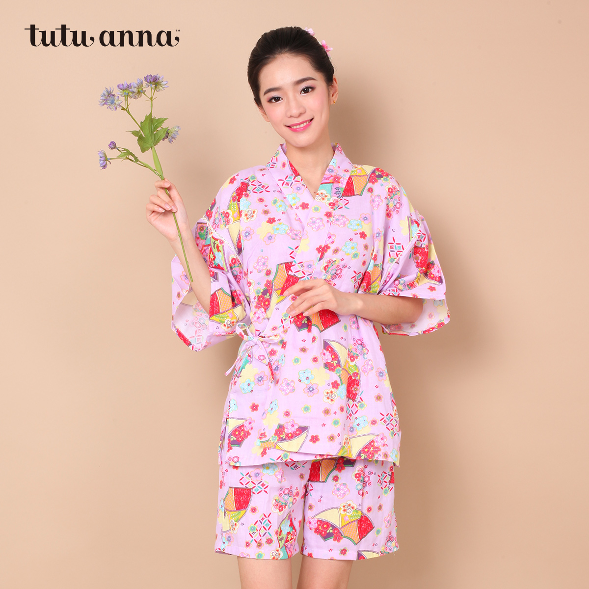 tutuannaºÍ·çÉõƽ ´«Í³ÈÕ±¾ÉÈ×Ӻͷþ ˯Ò ¼Ò¾Ó·þÌ××°
