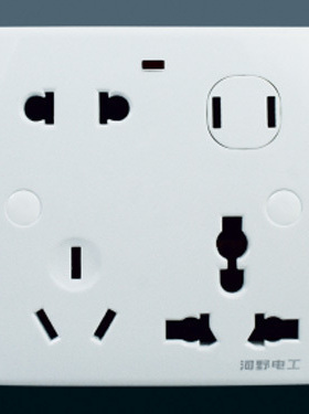 Merger麦格尔 二二三插座多功能插座 86型面板插座10A孔插座 带灯