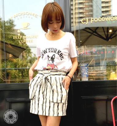 东大门泫雅甜美风黑白条纹花苞裙