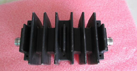 57-30-33 Weinschel DC-5GHz 30dB N头 150W 射频微波大功率固定衰减器 质量包好，包能用 可提供详细测试图。请看以下