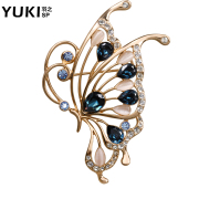 YUKI brooch women luxury corsage Korea Crystal sweater pins butterflies scarf buckle men send Valentine gifts