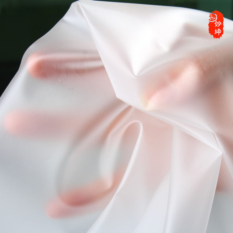 0.2mm半透明雾面tpu面料半透视服装风雨衣水晶包塑料布 优于pvc