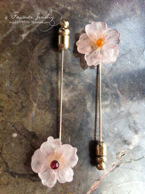 Broche femme en cristal naturel pierres semi-précieuses - Ref 1177510 Image 1