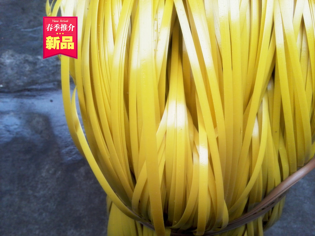5mm金黄色藤条pe绿色藤塑料编织材料PE扁藤条DIY藤编制作仿藤材料图片