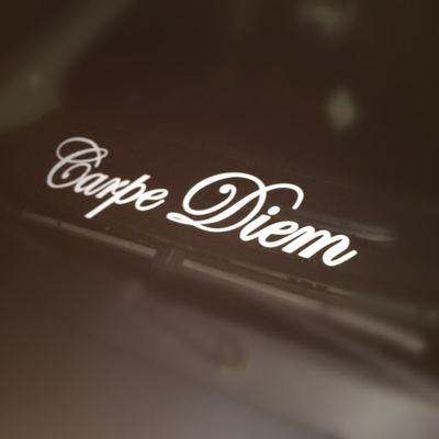 及时行乐前后档定做车贴包邮