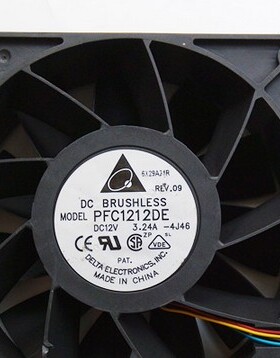 PFC1212DE 12cm 12038 12V 3.24A高转速4线 超暴力增压散热风扇