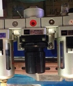 AC3010-03气源三联件 AF3000-03+AR3000-03+AL3000-03过滤调压阀