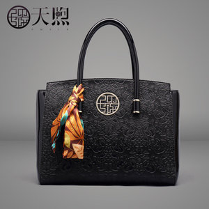 pmsix中国风中年女包妈妈包2021丝巾手提包压花女包单肩斜挎大包