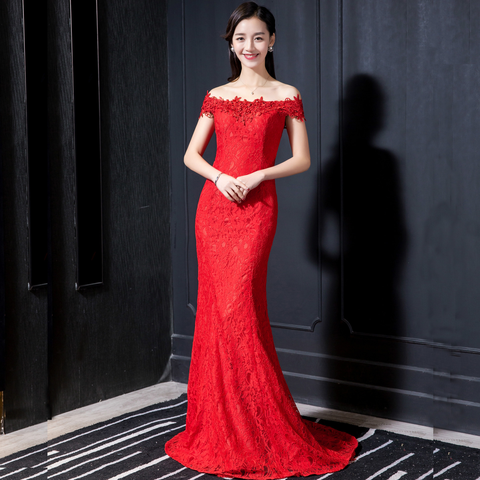 2017新娘中长款敬酒服结婚宴会晚礼服女连衣裙一字肩鱼尾长裙