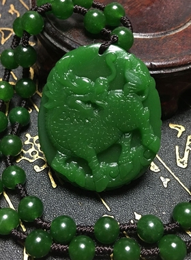 台湾菠菜绿麒麟证书吊坠送子玉佩