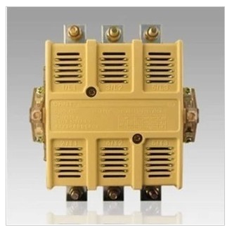 原装正泰交流接触器CJ20-400A220V380V交流接触器400A有现货