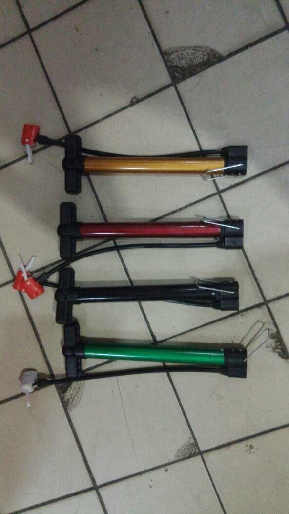 Pompe à vélo - Ref 2392778 Image 1