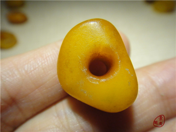 纯天然吊坠平安扣老蜜蜡饼子