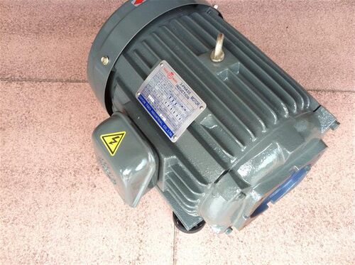 台湾TRADES.YMARK马达 3-PHASE电机 C0143B0 1HP 0.75KW C01-43B0