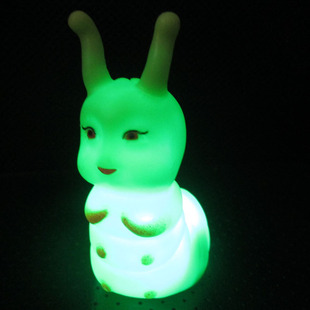 led小夜灯套圈圈夜市地摊热销品 胡七彩小夜灯 新款 糖宝