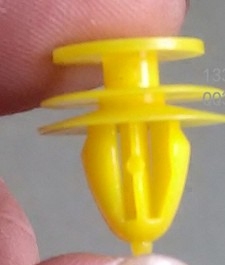 8MM孔通用款黄色门板扣卡扣卡子