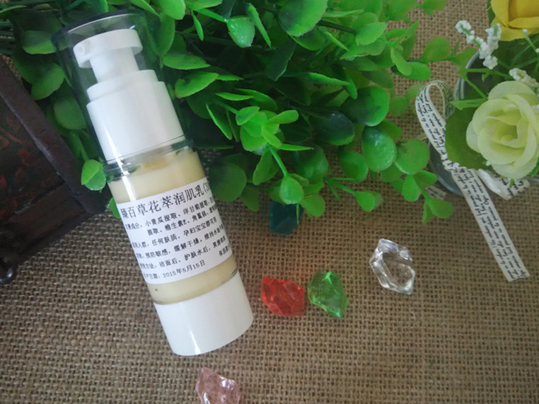 ÐÂÆ· Õé°Ù²Ý »¨ÝÍÈó¼¡Èé30ml¸ÄÉÆÃô¸Ð¸ÉÔï´Ö²ÚƤ·ô/Ó¤¶ùÔи¾¿ÉÓÃ