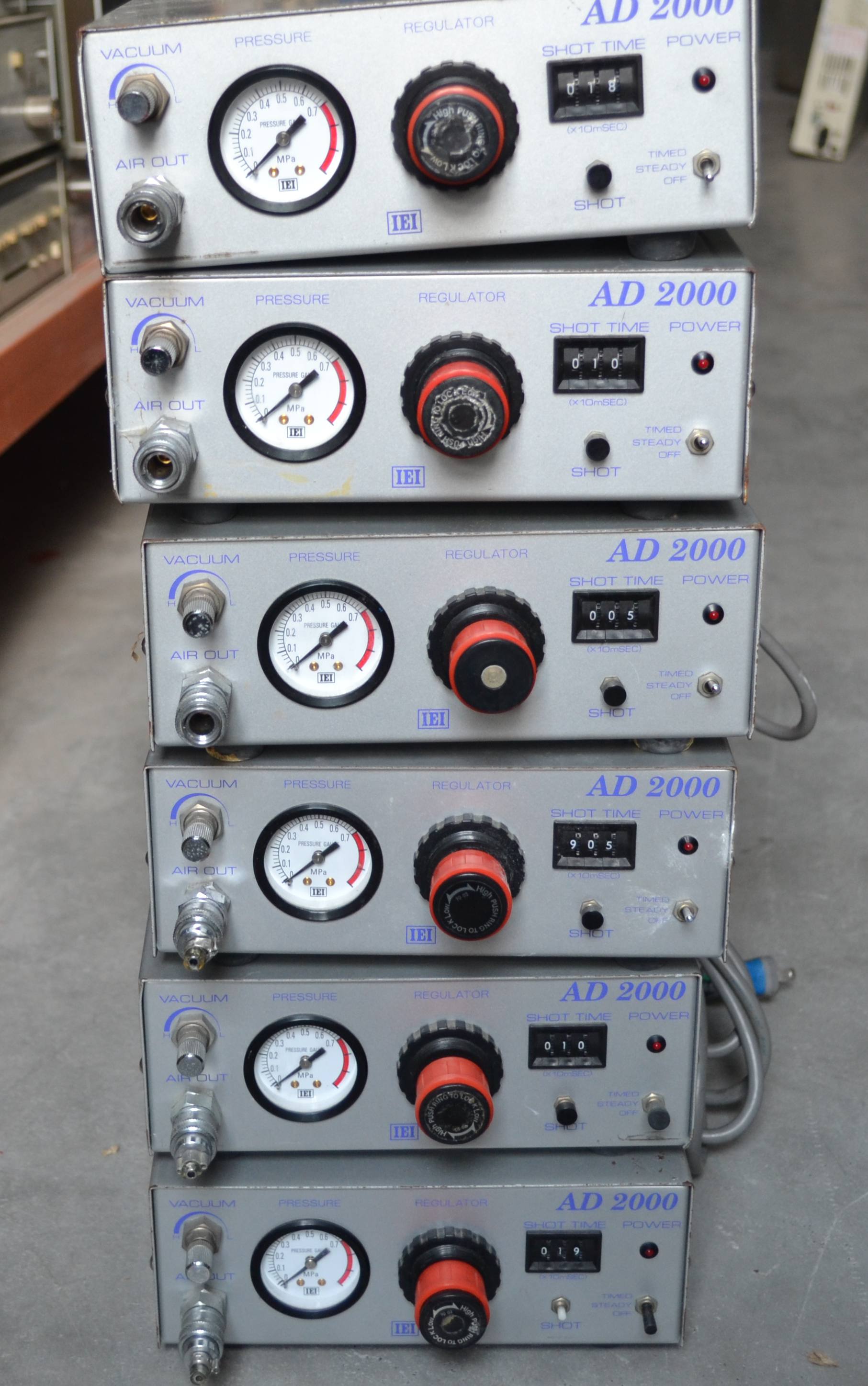 原装日本岩下涂布机 点胶机 IEI AD2000精密点胶机 滴胶机