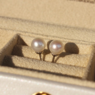 【小器饰品】白菜淡水小灯泡 每个人都要有的耳钉 925银淡水珠