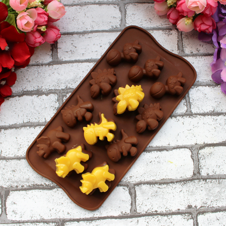 恐龙小猪手工皂滴胶水晶蛋糕模具