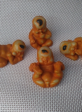 五子登科小孩树脂桌面摆件